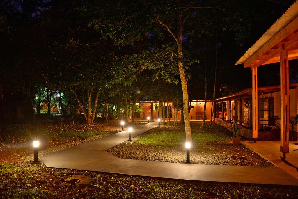 Posada Del Chaman Iguazu Πουέρτο Ιγκουασού Εξωτερικό φωτογραφία